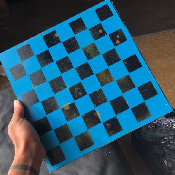 Chess Set - Blue & White Deluxe - Picture 9 of 11